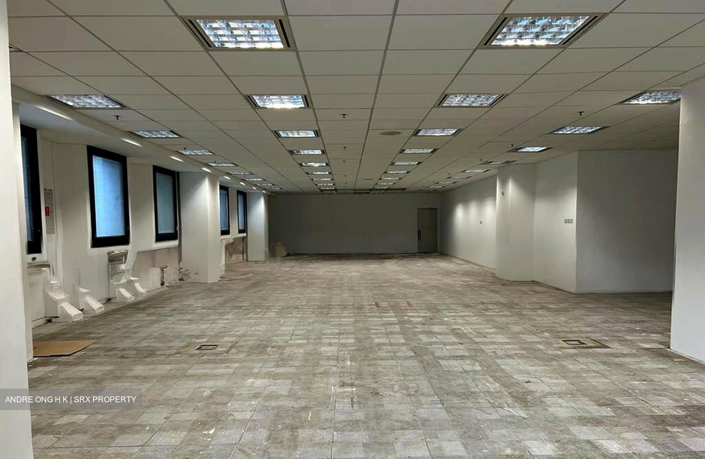 Ngee Ann City (D9), Office #594019251